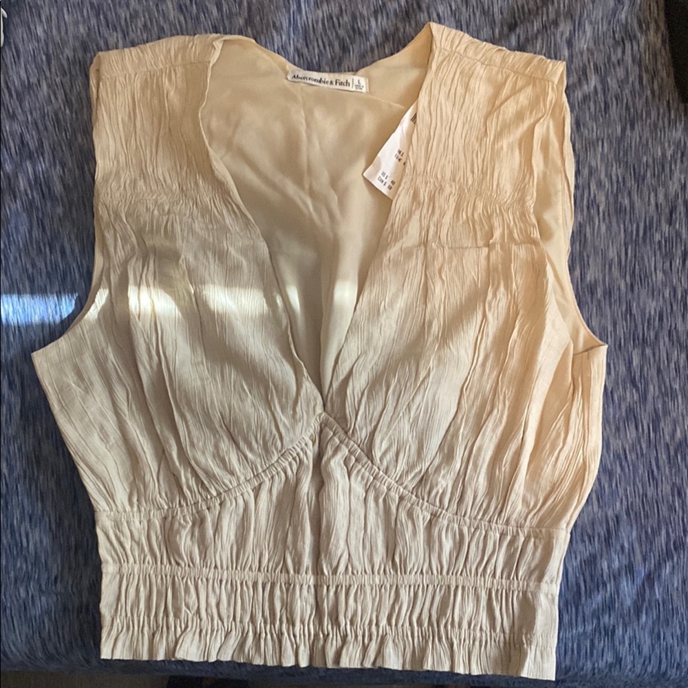 Abercrombie & Fitch Cream Ruched Sleeveless Blouse